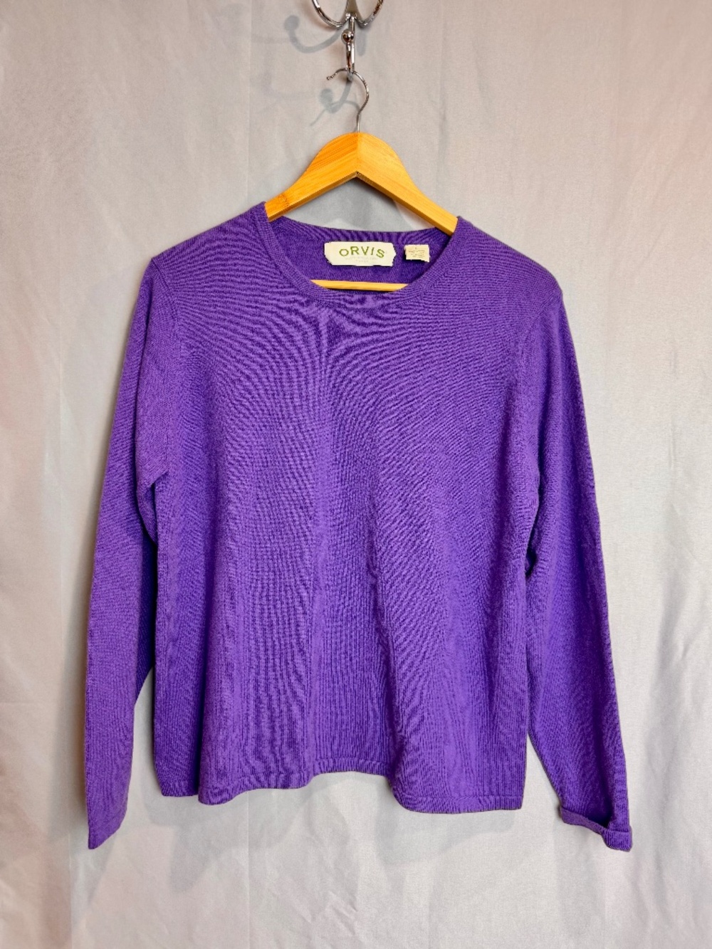 Orvis Sporting Traditions 100% Cashmere Crewneck Sweater in Royal Purple - Lg